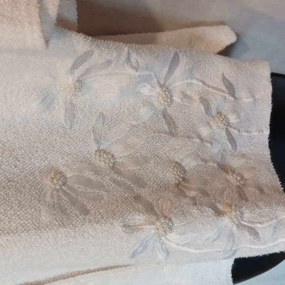 Vtg Richard & Comp Beautiful Pearl Beaded Short Sleeve Jacket, white, terrycloth - Picture 2 of 7